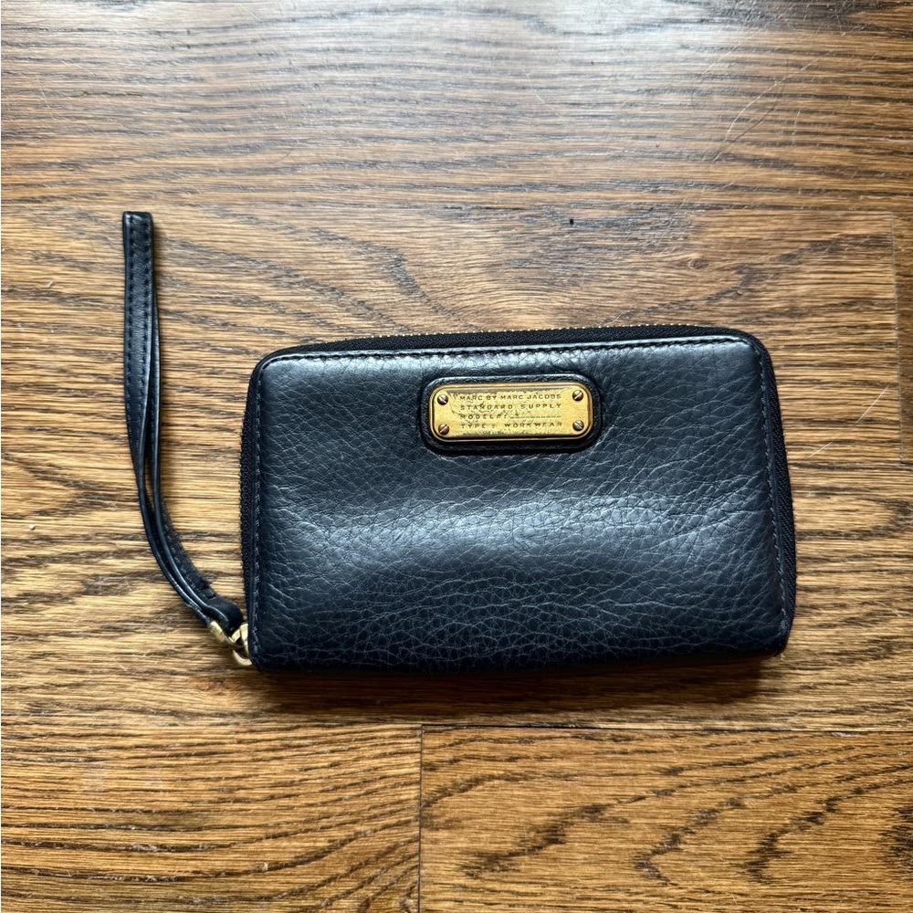 Marc by Marc Jacobs black leather bifold wristlet / wallet
